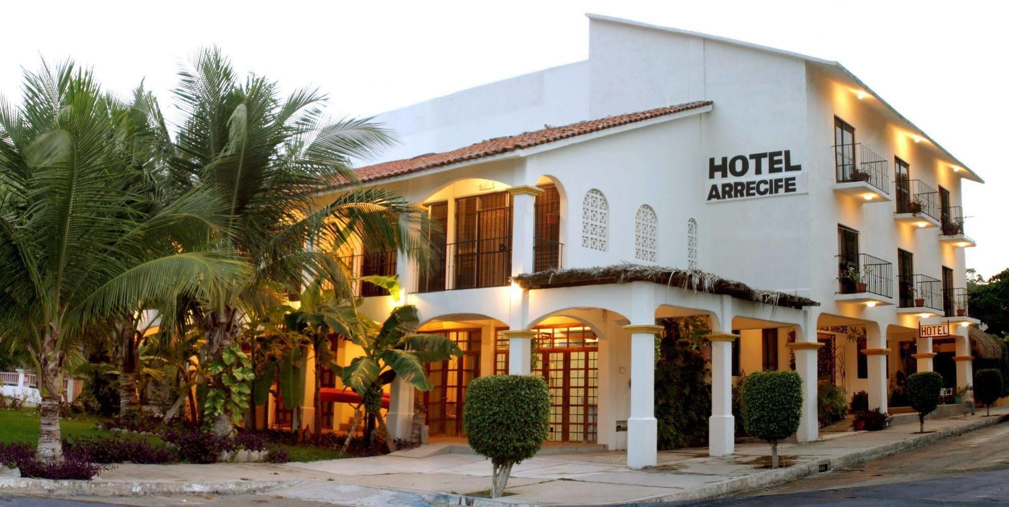 Hotel Arrecife Huatulco Plus Santa Cruz - Huatulco Exterior foto